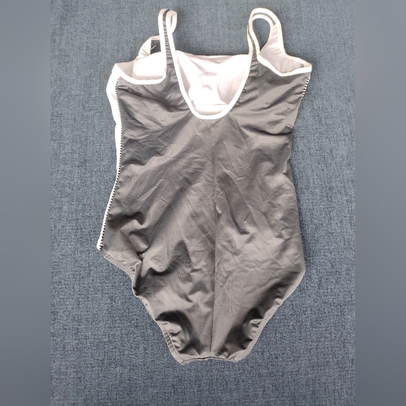 Miraclesuit Women’s 14 Grey One Piece Swimsuit NWOT - Picture 3 of 7